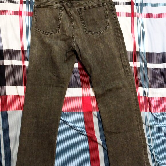 John Varvatos Jeans Mens 30x28 Gray Medium Wash Authentic Fit Straight Leg - Picture 2 of 2